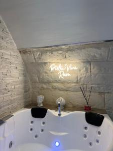 Fotografie z fotogalerie ubytování Pietra Viva room v Bari + 16 fotografií