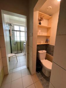 Ένα μπάνιο στο Katrīnas apartamenti