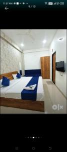Postel nebo postele na pokoji v ubytování Hotel parthika palace