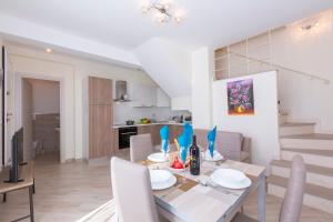 A kitchen or kitchenette at Serena 2 Amazing Sea View - Happy Rentals