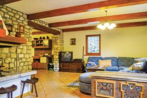 TV a/nebo společenská místnost v ubytování Chalet Primus Near Soča Gorge - Happy Rentals