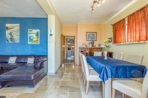 Posezení v ubytování Sea View Home Marianne 200m from sea - Happy Rentals