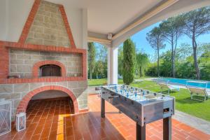 Πισίνα στο ή κοντά στο Villa Cerbaie - Happy Rentals +32 φωτογραφίες