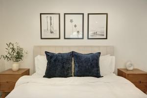 Ein Bett oder Betten in einem Zimmer der Unterkunft 3944 Seaside Bash home