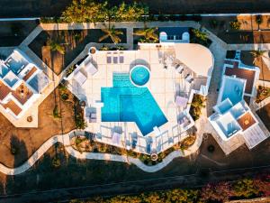 Πισίνα στο ή κοντά στο AVAS PALM Villas