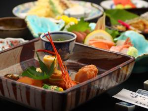 傳統日式旅館或附近的食物