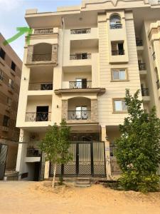 Το κτήριο όπου στεγάζεται  το δωμάτιο σε οικογενειακή κατοικία