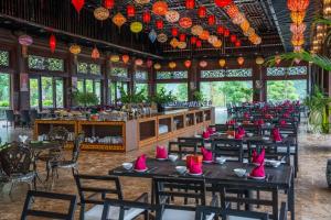 Restaurace v ubytování Tam Chuc Complex
