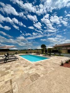 Afbeelding uit fotogalerij van La Salargue - le Repaire de Maltus "Gîtes & Spa" in Lussac