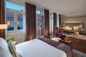 Postel nebo postele na pokoji v ubytování Mandarin Oriental, Milan