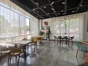 无锡子鱼居荣巷店的休息区