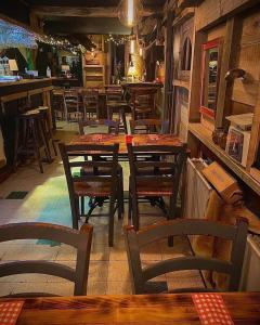 Restaurace v ubytování Les Chambres de Laurette