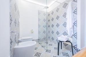 A bathroom at HISTORIA- Dimore Vico Ghezzi