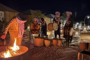 Hosté ubytování Sahara Luxury Camp