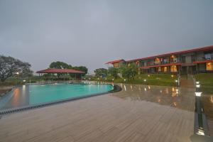 Bazén v ubytování Bliss Nirvana Resort, Lonavala nebo v jeho okolí