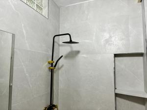 Ένα μπάνιο στο Panorama Apartment Orikum +11 φωτογραφίες