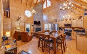 Kuchyň nebo kuchyňský kout v ubytování Enchanted Forest