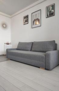 Ruang duduk di Luxury Studio Free Parking Air Conditioning Espresso Modern Bright View Full Complet Utilat