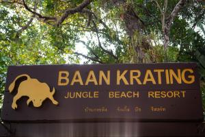 Сертификат, награда, вывеска или другой документ, выставленный в Baan Krating Phuket Resort -SHA Plus