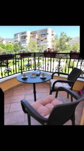 Ban công/sân hiên tại Korca Luxury Apartments & Rooms
