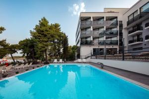 Бассейн в SeeSea Hotel или поблизости