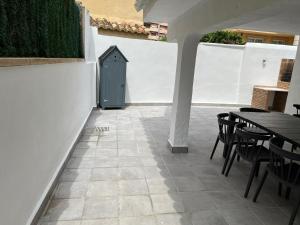 Gambar di galeri bagi Beachfront vila di Valencia