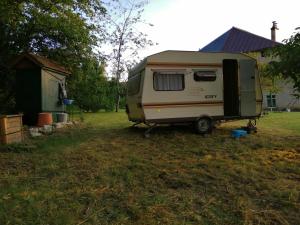 Zahrada ubytování La Tanière de la Louve