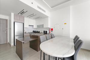 Gallery image of Brand New Luxurious 3BR - Pool, Gym & Uptown Views in Dubai