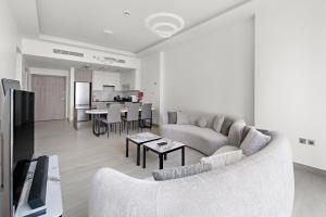 Gallery image of Brand New Luxurious 3BR - Pool, Gym & Uptown Views in Dubai