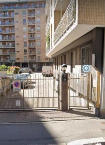 The building in which a vendégházakat is located