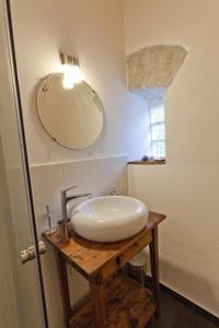 A bathroom at Karádi-Berger Vendégház
