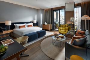 Posteľ alebo postele v izbe v ubytovaní Mandarin Oriental, Barcelona