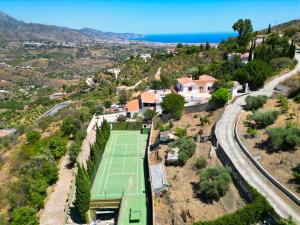 Fotografie z fotogalerie ubytování Casa Jane Large 7 bed Villa with private pool and Tennis Court v destinaci Torrox
