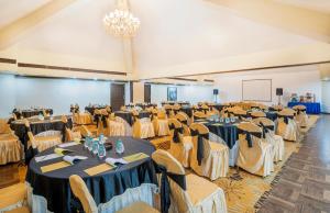 Restaurace v ubytování Toshali Sands Puri + 37 fotografií
