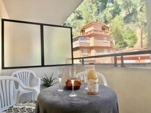 Un balcon sau o terasă la One Bedroom Flat Near Monaco