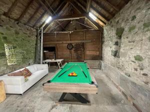 Τραπέζι μπιλιάρδου στο NEW! Farmhouse on Loch Tralaig - Firepit & Games
