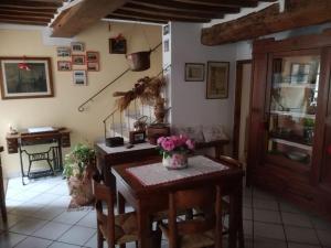 Posezení v ubytování Oasi del borgo + 7 fotografií