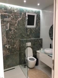 Koupelna v ubytování Heart of Mitrovica