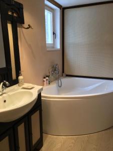 Ένα μπάνιο στο Amazing Studio in Predeal