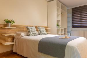 Imagen de la galería de Amplio apartamento en Santander, en Santander