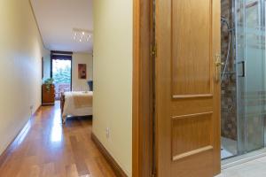 Imagen de la galería de Amplio apartamento en Santander, en Santander