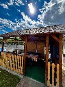 Billede fra billedgalleriet på Casuta din livada i Turda