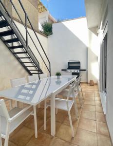 En balkon eller terrasse på UIM Mediterraneo CASA Gomez Ferrer Wifi