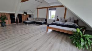 Posezení v ubytování Ferienwohnung mit Weitblick