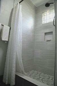 Ένα μπάνιο στο Chez Crix