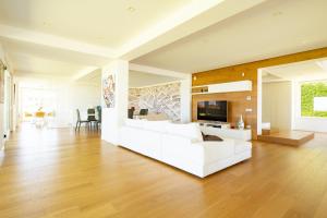 テルメ・ヴィリアトーレにあるLuxury 3 bed Villa with Pool & Jacuzziのギャラリーの写真