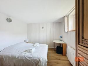 Postel nebo postele na pokoji v ubytování Le Clos - Proximité plage