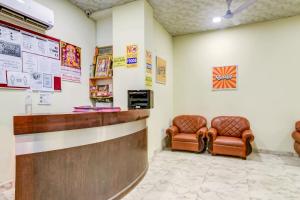 Posezení v ubytování Hotel O 74192 Vishwakarma Palace + 32 fotografií