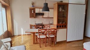 Kuchyňa alebo kuchynka v ubytovaní Apartament El Pla