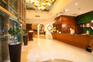 The lobby or reception area at Gokulam Park Doha